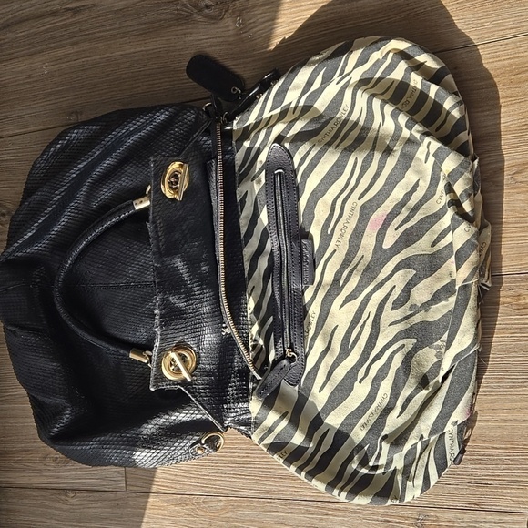 Cynthia Rowley Genuine Leather Snakeskin Print Satchel - Picture 7 of 7